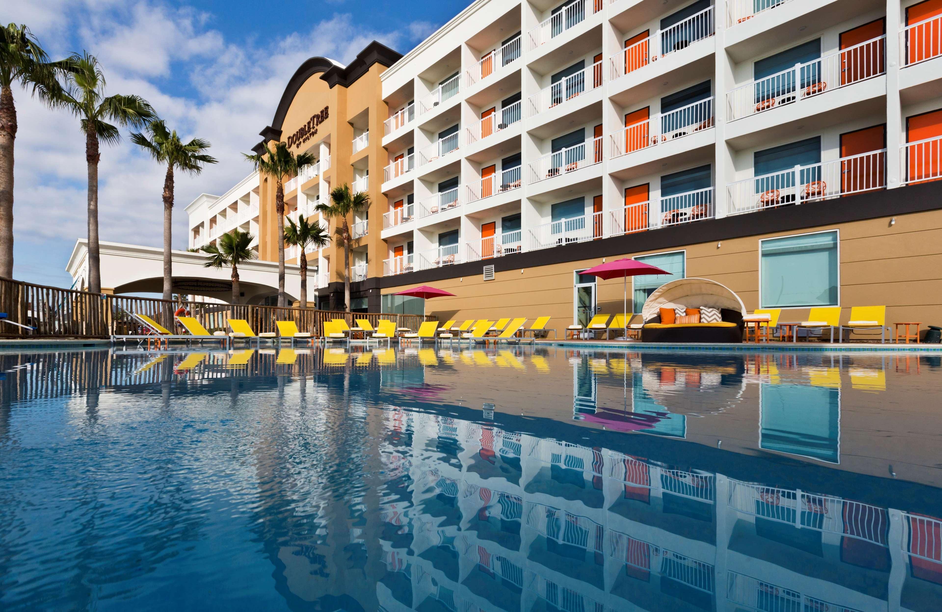 Doubletree By Hilton Galveston Beach Экстерьер фото