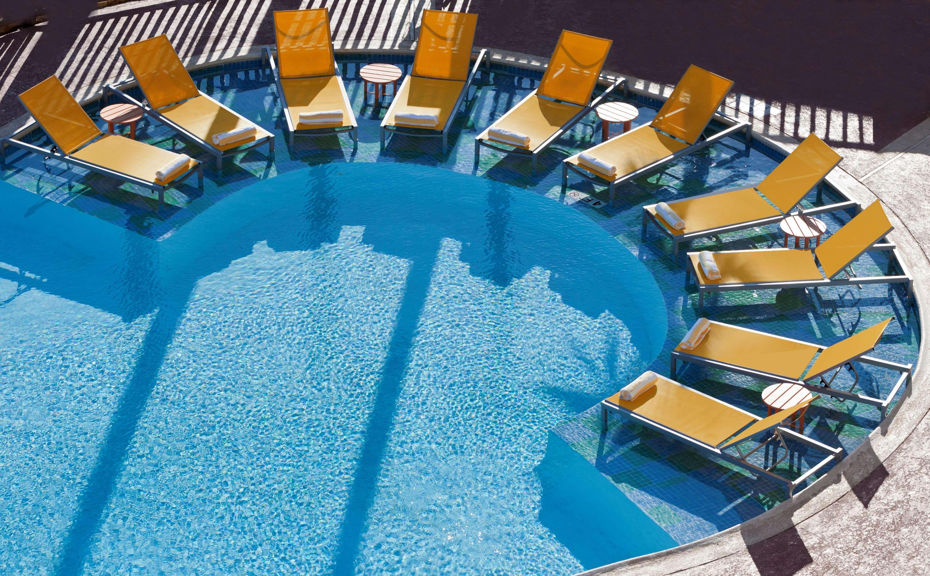 Doubletree By Hilton Galveston Beach Экстерьер фото