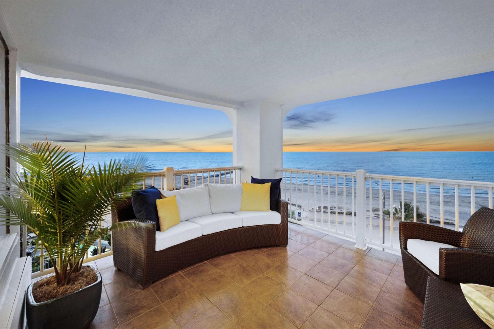 Doubletree By Hilton Galveston Beach Экстерьер фото